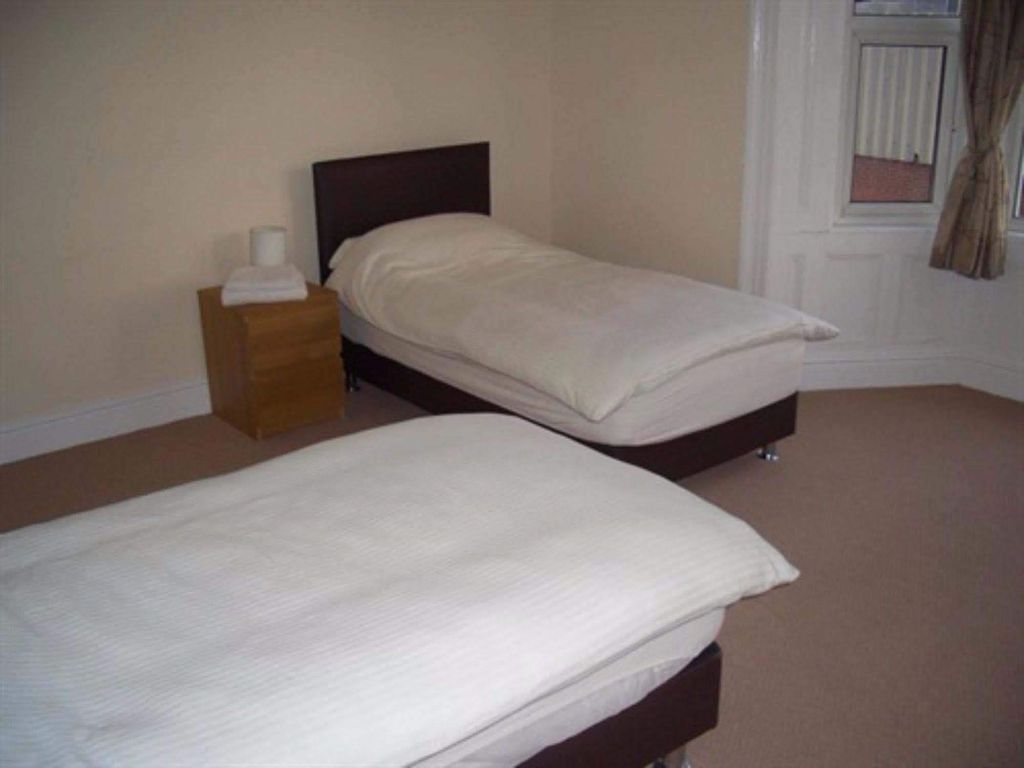 Wheldale Hotel Castleford Eksteriør billede